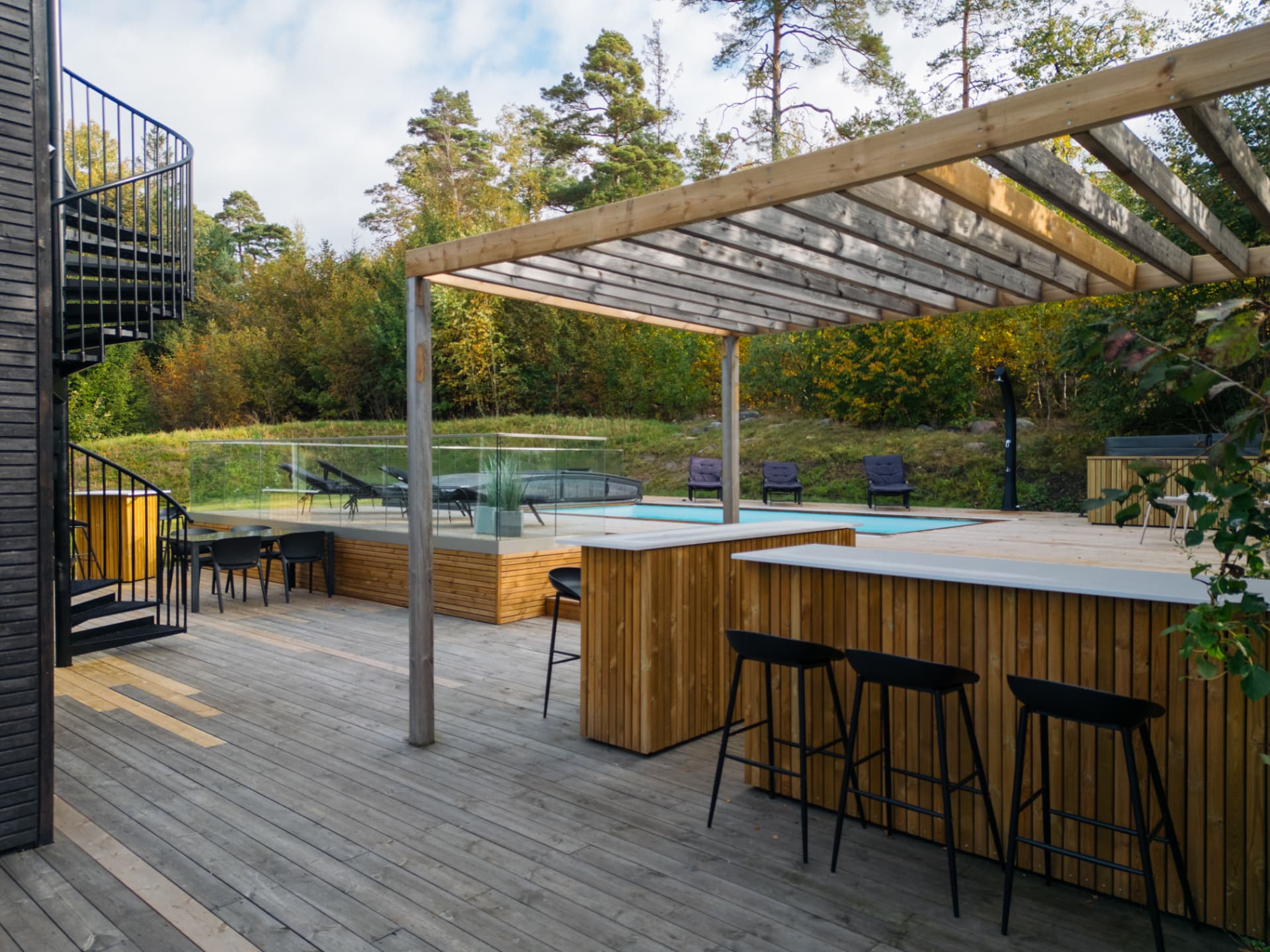 The private bar